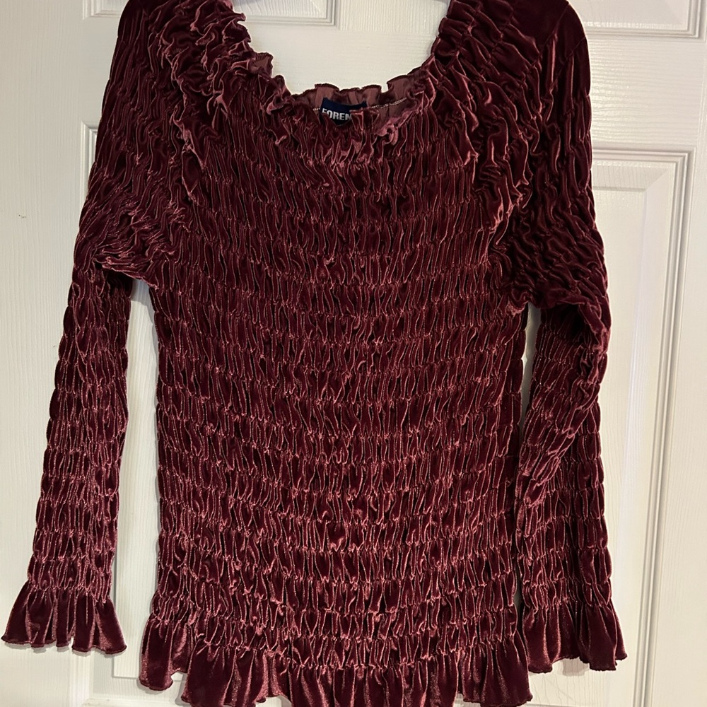 Beautiful crushed velvet look.